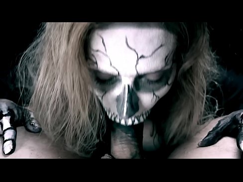 ❤️ Une fille démoniaque suce une bite avec sa bouche noire et avale le sperme. ☑ Vidéo de baise at fr.allo-sex.ru ❌